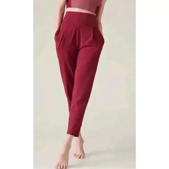 NWOT Athleta Elation Yoga Pants High Rise Coffeeberry Red Joggers Size XS - Picture 2 of 6